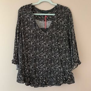 CYNTHIA ROWLEY NY XL FLOUNCED HEM AND CUFFS FLORAL